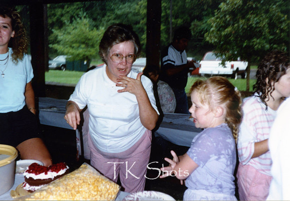 Family Reunion 1989 Janet, Amanda and Michelle