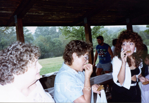 Family Reunion 1989 Rhonda, Betty and Alice