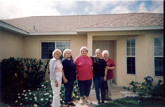 Alice, Florence, Gladys, Janet and Joyce at Janets in FL