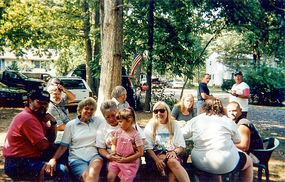 Family Reunion 1998 at Gladys' Mert, Florence, Debbie Roy. Little Paul