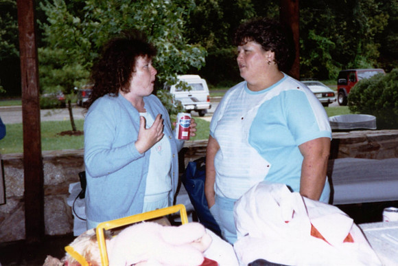 Family Reunion 1989 Joyce and Paula