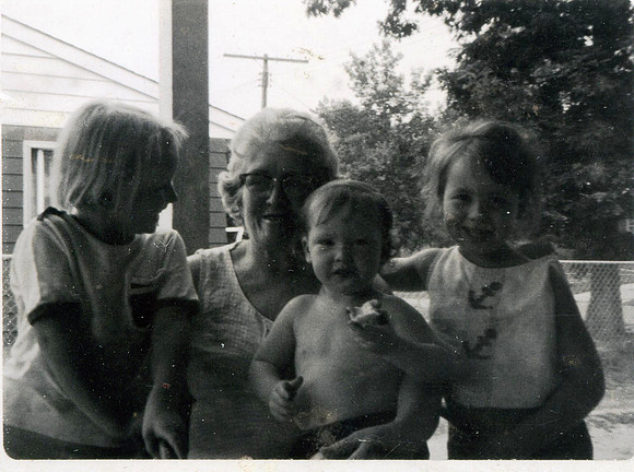 Grandmom White, Terrie, Pam and Paula