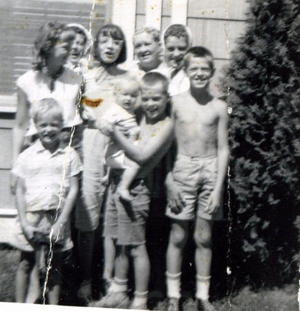 Grandmom White, Diane, Pat, Betty, Paul, Jimmy, Terrie & David