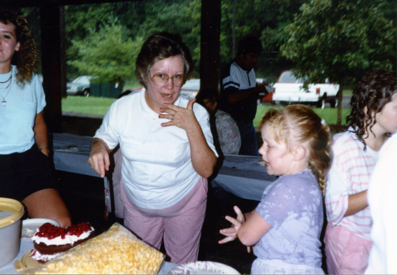 Family Reunion 1989 Janet, Amanda and Michelle