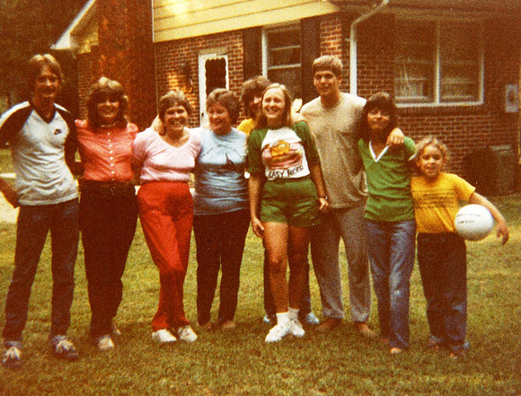 David, Diane, Florence, Janet, Nancy, Debbie, Keith, Patsy and Heather at Gladys'